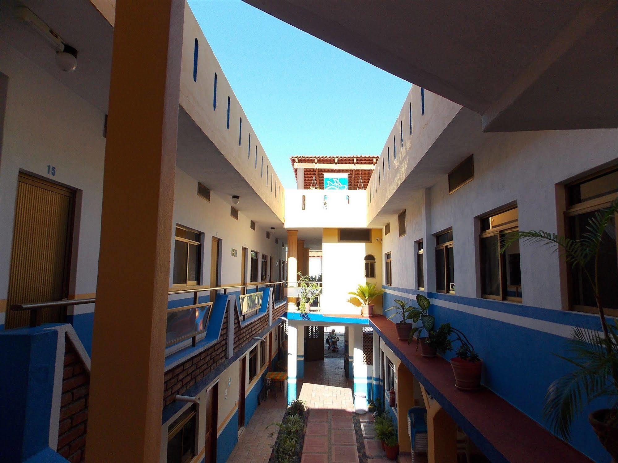 Hotel Bahia Barra de Navidad Buitenkant foto
